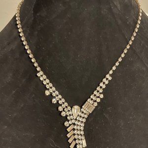 Vintage 1920's/30's Statement Rhinestone Art Deco Necklace!